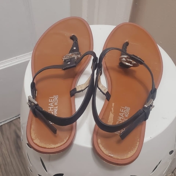 MICHAEL Michael Kors Women's Sondra Leather Thong Sandals Size 6½ 🌴 - Picture 4 of 6